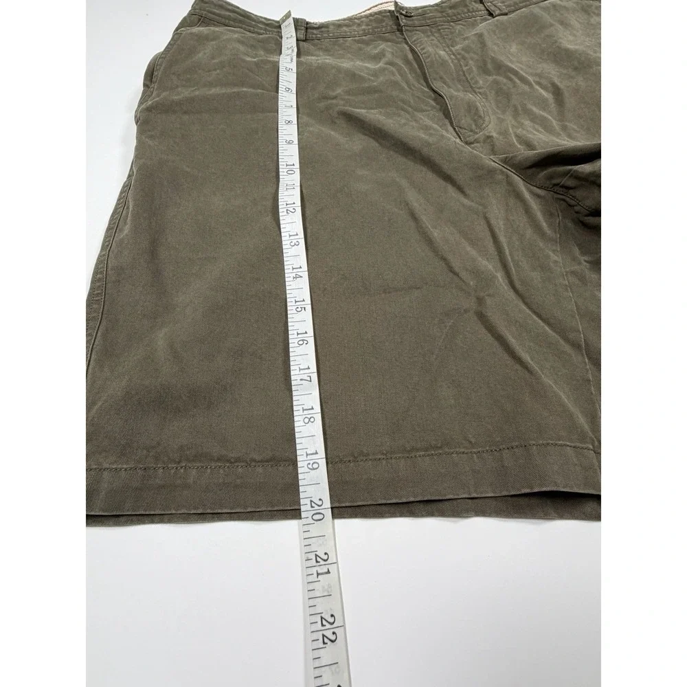 Tommy Bahama Brown Lyocell Cotton Chino Shorts Men's 40 Button Flat Pockets